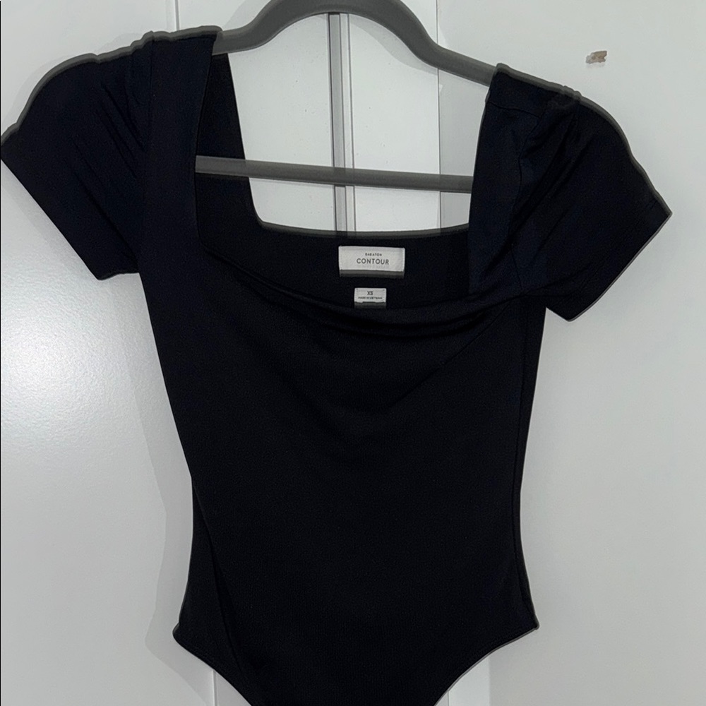 Aritzia Black Cap Sleeve Fitted Bodysuit